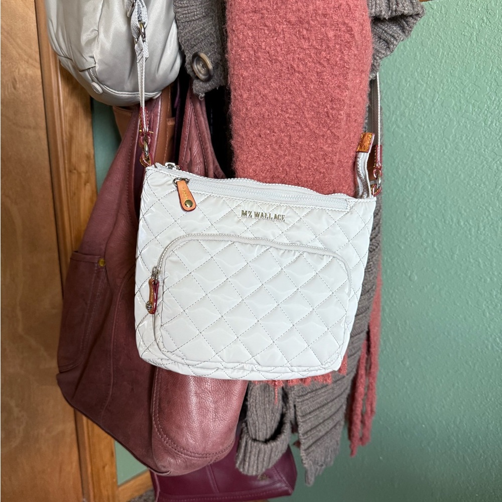 MZ Wallace Metro Scout Deluxe Crossbody-EUC. Atmosphere.